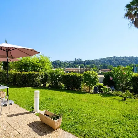 Loubet Village 2*