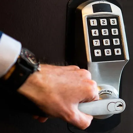 Loubet Village Szálloda 2*