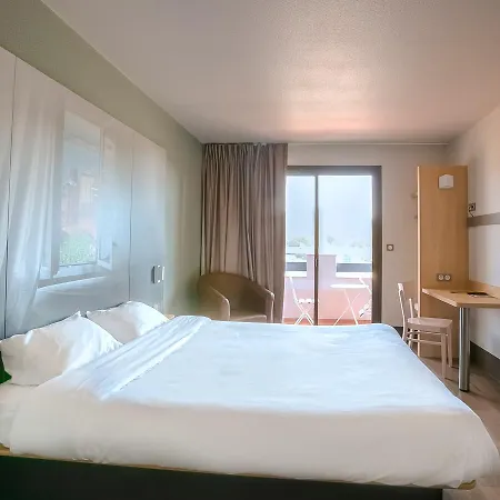 Loubet Village Hotel 2*